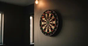 Darts betting odds 2026 — UK bookmakers, markets and how prices are built